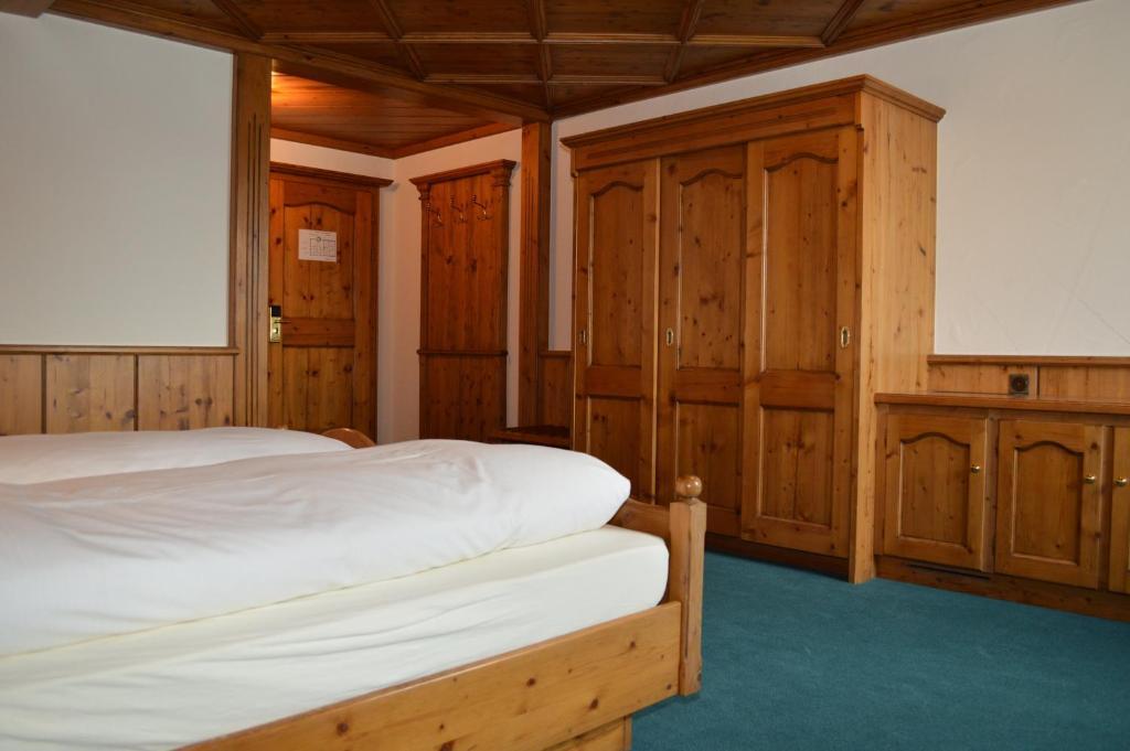 Hotel Zum Kreuz Aarau Rom bilde